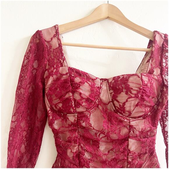 Madden Girl Juniors Bustier Lace Top Size Medium Burgundy Nude Combo Cropped - Picture 6 of 9